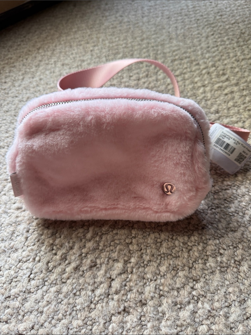 lululemon athletica Plush Fleece Everywhere Belt Bag in Light Pink